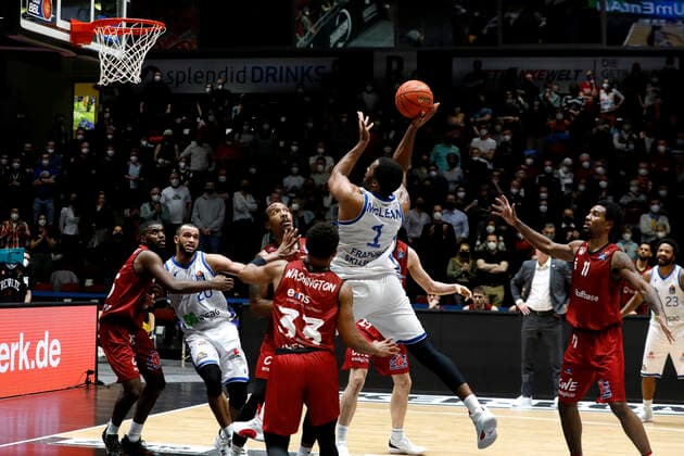 28.01.2022, easyCredit Basketball Bundesliga, BBL, Saison 2021 2022, Herren, Chemnitz Niners - Fraport Skyliners Frankfurt Jamel McLean, Fraport Skyliners Frankfurt Chemnitz Messe Chemnitz Sachsen Germany