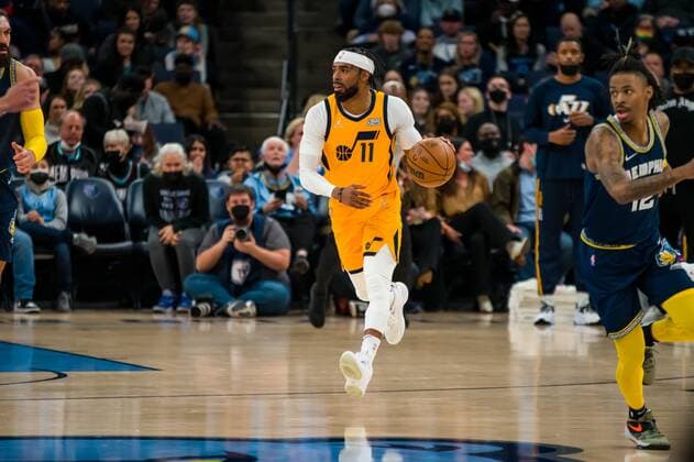 Jazz Point Guard Mike Conley controls the ball during a NBA, Basketball Herren, USA game between Memphis Grizzlies and Utah Jazz, at the FedEx Forum in Memphis, Tennessee, USA, 28 January 2022. Memphis Grizzlies vs. Utah Jazz !ACHTUNG: NUR REDAKTIONELLE NUTZUNG!  Copyright: xMATTHEWxA.xSMITHx AME2093 20220129-16106b42c18f78928a1ea99ddf33c89b2d80013b