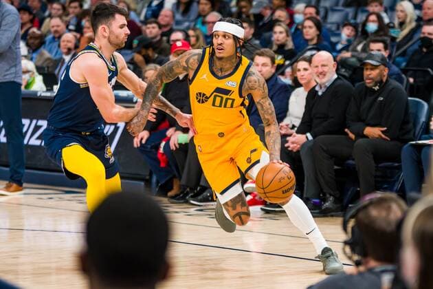 Sport Bilder des Tages Jazz Point Guard Jordan Clarkson controls the ball during a NBA, Basketball Herren, USA game between Memphis Grizzlies and Utah Jazz, at the FedEx Forum in Memphis, Tennessee, USA, 28 January 2022. Memphis Grizzlies vs. Utah Jazz !ACHTUNG: NUR REDAKTIONELLE NUTZUNG!  Copyright: xMATTHEWxA.xSMITHx AME2117 20220129-eb99eb66996d93f9c000f6a186abba68eb40d2af