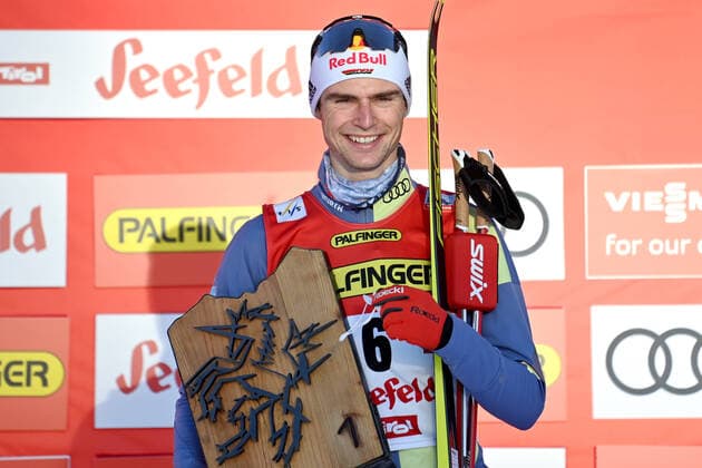 Bilder des Jahres 2022, Sport 01 Januar Sport Themen der Woche KW04 Vinzenz GEIGER (GER), winner,Sieger,Siegerehrung, Einzelwettkampf Individual Gundersen NH 10 km, FIS Weltcup Nordische Kombination in Seefeld Tirol am 29.01.2022 *** Vinzenz GEIGER GER , winner,Winner,Award ceremony, Individual competition Individual Gundersen NH 10 km, FIS World Cup Nordic Combined in Seefeld Tirol on 29 01 2022