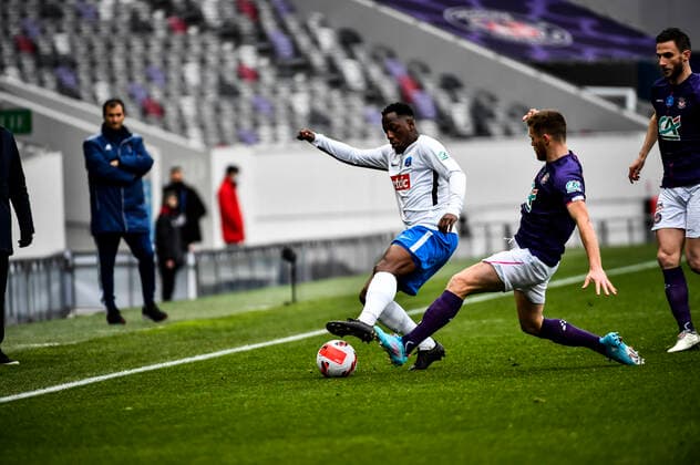 Gustave Akueson (fcv) FOOTBALL : Toulouse vs Versailles - 8eme de Finale de Coupe de France - Toulouse - Le 29 01 2022 ThierryBreton Panoramic 