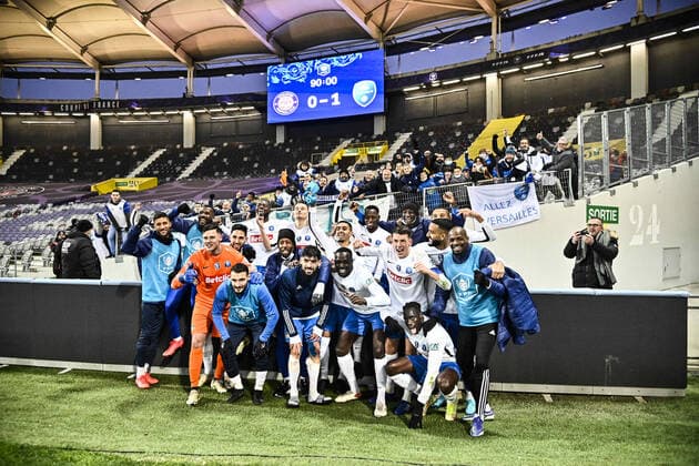 Joie fin de match des Versaillais FOOTBALL : Toulouse vs Versailles - 8eme de Finale de Coupe de France - Toulouse - Le 29 01 2022 ThierryBreton Panoramic 