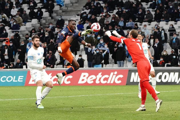 But - Beni Makouana (Montpellier FC) - Pau Lopez (Olympique de Marseille) FOOTBALL : Olympique de Marseille vs Montpellier - de 8 eme de finale Coupe de France - Marseille - 29 02 2022 NorbertScanella Panoramic 
