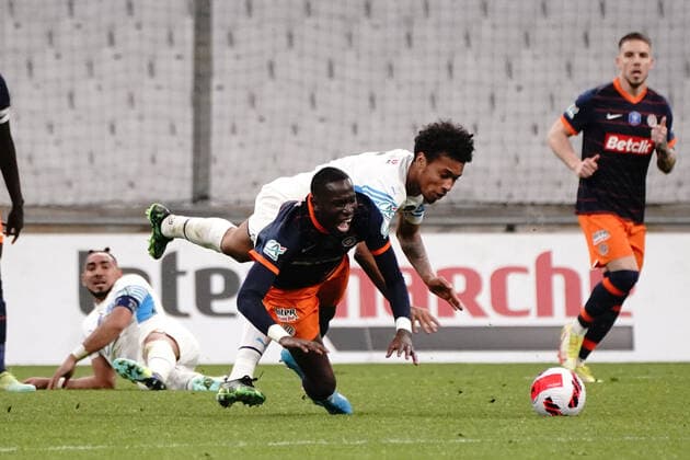 Junior Samba (Montpellier FC) - Boubacar Kamara (Olympique de Marseille) FOOTBALL : Olympique de Marseille vs Montpellier - de 8 eme de finale Coupe de France - Marseille - 29 02 2022 NorbertScanella Panoramic 