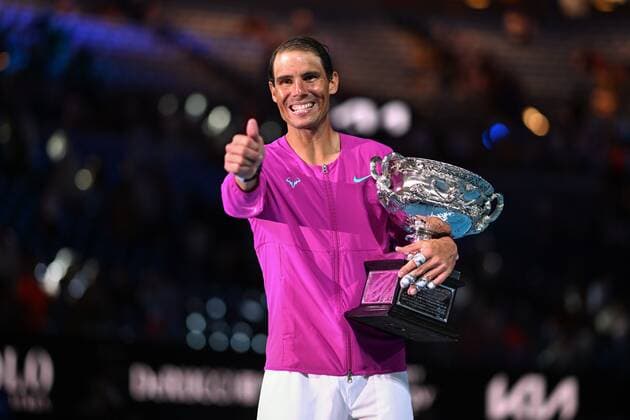Mandatory Credit: Photo by James Gourley Shutterstock (12778011gg) Rafael Nadal celebrates victory in the Men s Singles final with the Norman Brookes Challenge Cup Australian Open, Day Fourteen, Tennis, Melbourne Park, Melbourne, Australia - 30 Jan 2022 Australian Open, Day Fourteen, Tennis, Melbourne Park, Melbourne, Australia - 30 Jan 2022 Copyright: xJamesxGourley Shutterstockx 12778011gg