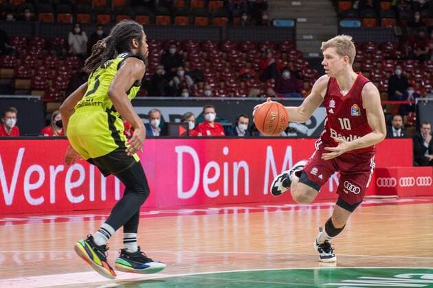 Marcus Thornton 3 (medi Bayreuth), Ognjen Jaramaz 10 (FC Bayern), FC Bayern Basketball vs. medi Bayreuth, easyCredit BBL, 30.01.2022 Muenchen Bayern Deutschland