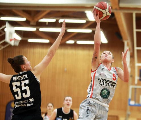 rechts Haligeth REINOEL (Wasserburg US), Da-Basketball,1. Bundesliga 2021 22, 30.01.22, TSV Wasserburg vs Pharmaserv Marburg, Wasserburg, Badria Sportzentrum Copyright: WolfgangxFehrmann