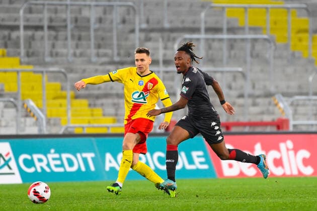 Batalha Gelson ( 7 - Monaco ) - Jonathan CLAUSS ( 11 - Lens ) - FOOTBALL : Lens vs Monaco - Coupe de France - 30 01 2022 FedericoPestellini Panoramic 