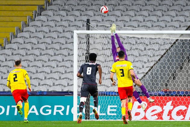 Mannone Vito ( 1 - Monaco ) - Axel Medina ( 3 - Lens ) - FOOTBALL : Lens vs Monaco - Coupe de France - 30 01 2022 FedericoPestellini Panoramic 