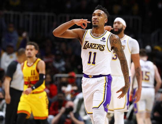 January 30, 2022, Atlanta, GA, USA: Los Angeles Lakers guard Malik Monk reacts to hitting a three against the Atlanta Hawks and Trae Young (left) as time expires in the first half of an NBA, Basketball Herren, USA basketball game on Sunday, Jan. 30, 2022, in Atlanta. Atlanta USA - ZUMAm67_ 0149412187st Copyright: xCurtisxComptonx