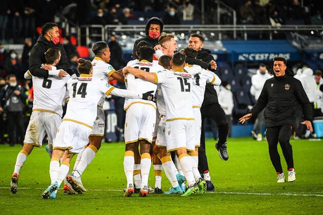 January 31, 2022, Paris, France, France: The team of Nice celebrate the victory during the French Cup match between Paris Saint-Germain (PSG) and OGC Nice at Parc des Princes stadium on January 31, 2022 in Paris, France. Paris France - ZUMAm308 20220131_zsp_m308_013 Copyright: xMatthieuxMirvillex