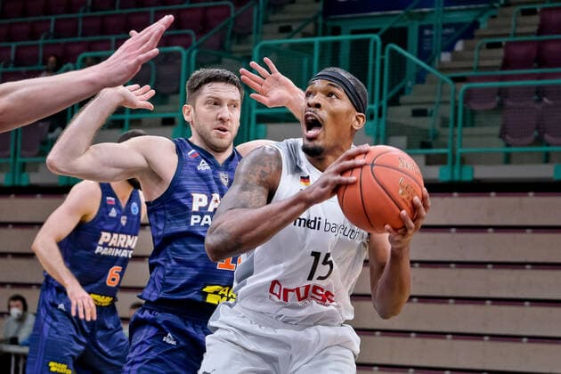 medi bayreuth - Parma Perm , Basketball, FIBA Europe Cup, Runde 2 , Spieltag 5, Spielzeit 2021 2022, 01.02.2022 15 Allen Terry (medi Bayreuth) medi bayreuth - Parma Perm , Basketball, FIBA Europe Cup, Runde 2, Spieltag 5, Spielzeit 2021 2022, 01.02.2022 Bayreuth Copyright: xEibner-Pressefoto ThorstenxOchsx EP_TOS