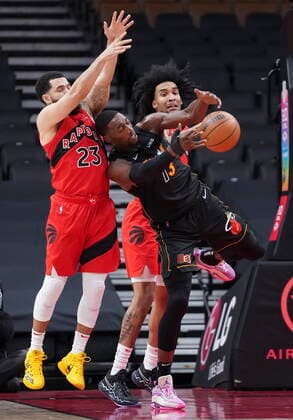 February 1, 2022, TORONTO, ON, CANADA: Miami Heat centre Bam Adebayo (13) battles for the ball against Toronto Raptors guard Fred VanVleet (23) and Raptors forward Justin Champagnie (11) during first half NBA, Basketball Herren, USA basketball action in Toronto on Tuesday, February 1, 2022. Canada News - February 1, 2022  - ZUMAc35_ 20220201_zaf_c35_097 Copyright: xNathanxDenettex