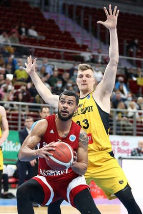 2022.02.02 Sopot Koszykowka FIBA Europe Cup TOP16 sezon 2021 2022 Trefl Sopot - Benfica Lizbona N z Aaron Broussard Karol Gruszecki Foto Piotr Matusewicz PressFocus 2022.02.02 Sopot Basketball FIBA Europe Cup season 2021 2022 Trefl Sopot - Benfica Lizbona Aaron Broussard Karol Gruszecki Credit: Piotr Matusewicz PressFocus NEWSPIX.PL --- Newspix.pl  20220202_PF_PM011