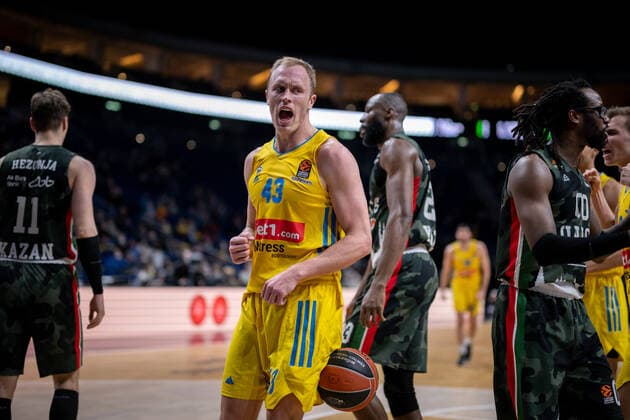 Basketball Berlin 02.02.2022 Saison 2021 2022 Euroleague Regular Season Alba Berlin - UNICS Kazan Luke Sikma (Alba Berlin, No.43) Jubel