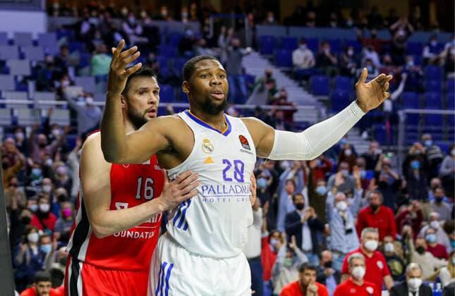 2nd February 2022; Wizink Center; Madrid; Spain; Turkish Airlines Euroleague Basketball; Real Madrid vs Olympiacos Piraeus; Guerschon Yabusele (Madrid) and Kostas Papanikolaou (Olympiacos) 900 Cordon Press