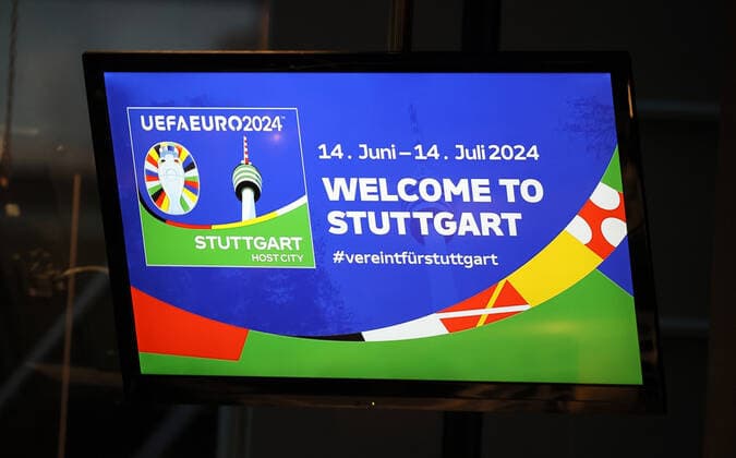 01.02.22 UEFA EURO, EM, Europameisterschaft,Fussball Week Stuttgart Deutschland, Stuttgart, 01.02.2022, Fussball, UEFA Euro 2024 Week in Stuttgart: Feature Logo Schriftzug Euro 2023 Stuttgart Host City.