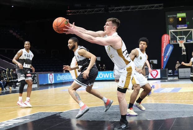 Ondrej Sehnal (Basketball Loewen Braunschweig)