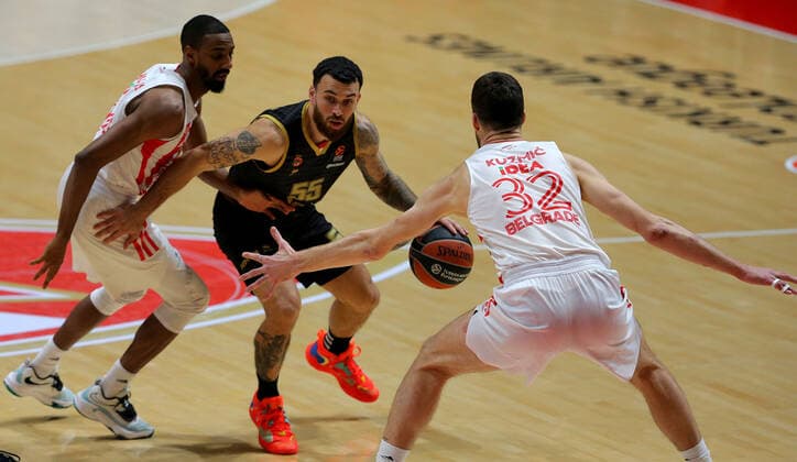03.02.2022 Belgrade(Serbia) KK Crvena Zvezda(BC Red Star)-AS Monaco Basket Euroleague men s basketball Mike James(C) AS Monaco,Austin Hollins(L),Ognjen Kuzmic (R) Crvena Zvezda(Red Star) :Str