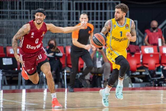 Nick Weiler-Babb 0 (FC Bayern), Scottie Wilbekin 1 (Maccabi Fox Tel Aviv), FC Bayern Basketball vs. Maccabi Fox Tel Aviv, Euroleague, 03.02.2022 Muenchen Bayern Deutschland