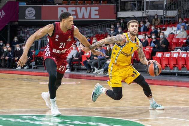 Augustine Rubit 21 (FC Bayern), Scottie Wilbekin 1 (Maccabi Fox Tel Aviv), FC Bayern Basketball vs. Maccabi Fox Tel Aviv, Euroleague, 03.02.2022 Muenchen Bayern Deutschland