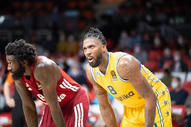 Othello Hunter 8 (FC Bayern), Jalen Reynolds 8 (Maccabi Fox Tel Aviv), FC Bayern Basketball vs. Maccabi Fox Tel Aviv, Euroleague, 03.02.2022 Muenchen Bayern Deutschland
