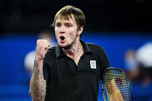 joie de Alexander Bublik (Kaz) TENNIS : Open Sud de France 2022 - Montpellier - 04 02 2022 JBAutissier Panoramic 