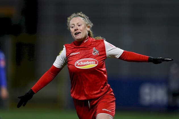 FLYERALARM Frauen-Bundesliga; TSG 1899 Hoffenheim - 1. FC Koeln; 04.02.2022 Amber Barrett ( 22, 1. FC Koeln) jubelt ueber das 1:1, FLYERALARM Frauen-Bundesliga, TSG 1899 Hoffenheim - 1. FC Koeln, 04.02.2022, Sinsheim, Dietmar-Hopp-Stadion Copyright: xBEAUTIFULxSPORTS JulienxChristx
