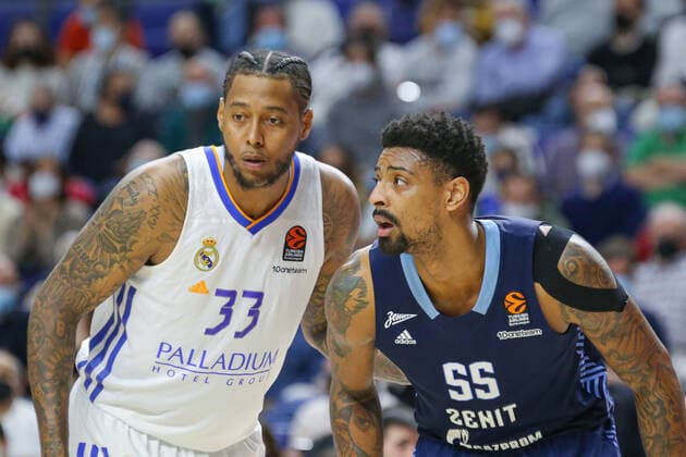 Basketball, EuroLeague, Real Madrid - Zenit St. Petersburg 4th February 2022; Wizink Center; Madrid; Spain; Turkish Airlines Euroleague Basketball; Real Madrid vs Zenit st Petersburg; Trey Thompkins and Jordan Mickey Madrid Madrid Spain Baloncesto Copyright: xAlbaxPachecox xAgenciaxLOFx
