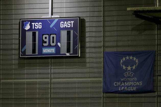 FLYERALARM Frauen-Bundesliga; TSG 1899 Hoffenheim - 1. FC Koeln; 04.02.2022 Hoffenheim und Koeln trennten sich 1:1 unentschieden, Anzeigetafel, FLYERALARM Frauen-Bundesliga, TSG 1899 Hoffenheim - 1. FC Koeln, 04.02.2022, Sinsheim, Dietmar-Hopp-Stadion Copyright: xBEAUTIFULxSPORTS JulienxChristx