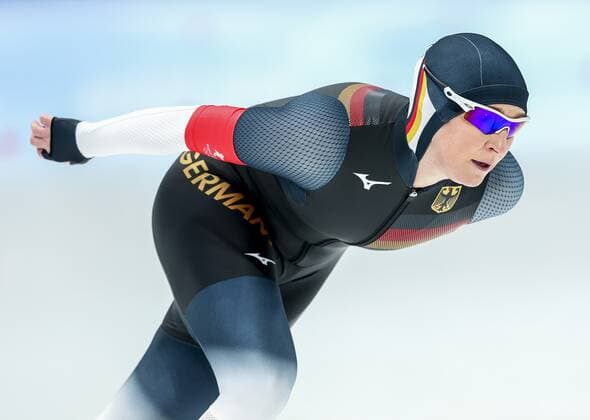 BEIJING - Claudia Pechstein (Germany) in action in the 3000-meter track, during the first day of the 2022 Winter Olympics at the National Speed skating, Eisschnelllauf Oval in Beijing, China. ANP VINCENT JANNINK Speed Skating - Women s 3000m 2022 xVIxANPxSportx xxANPxIVx *** BEIJING Claudia Pechstein Germany in action in the 3000 meter track, during the first day of the 2022 Winter Olympics at the National Speed Skating Oval in Beijing, China ANP VINCENT JANNINK Speed Skating Women s 3000m 2022 xVIxANPxSportx xxANPxIVx 443648246 originalFilename: 443648246.jpg
