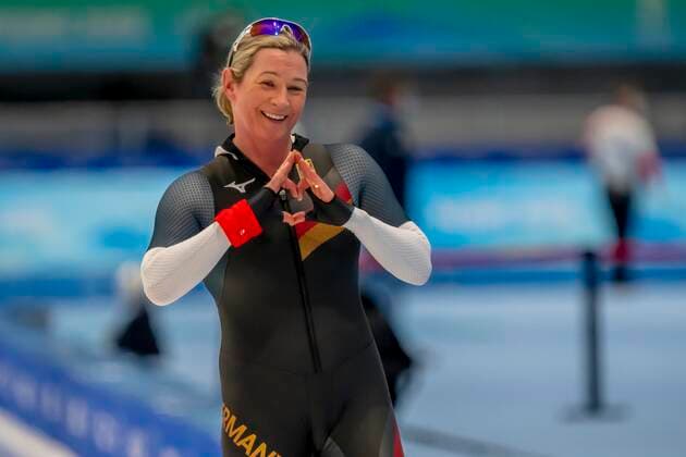 February 5, 2022, Beijing, Hebei, China: Claudia PECHSTEIN (Germany) races through the turns during her WomenÃ¢â‚¬â ¢s 300m match at the National Speed skating, Eisschnelllauf Oval in Beijing, China. Beijing China - ZUMAa161 20220205_zaa_a161_022 Copyright: xWalterxG.xArcexSr.x