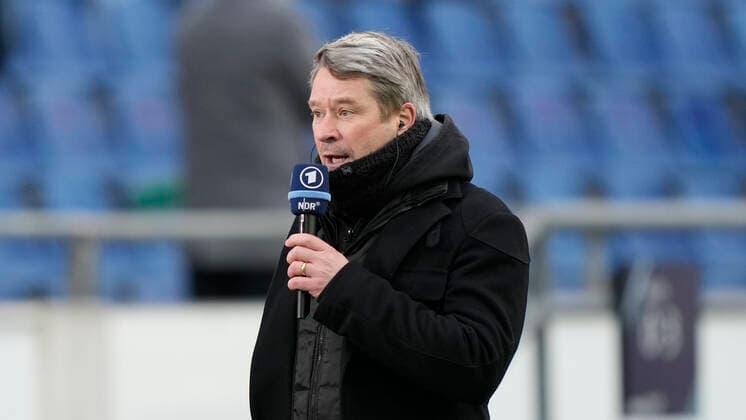 05.02.2022, HDI Arena, Hannover, GER, 3. Liga, 25. Spieltag: TSV Havelse vs SV Meppen, SVM-Geschäftsführer Rony, Ronald Maul im WDR-Interview DFL REGULATIONS PROHIBIT ANY USE OF PHOTOGRAPHS AS IMAGE SEQUENCES AND OR QUASI-VIDEO. Hannover Niedersachsen Deutschland HDI Arena