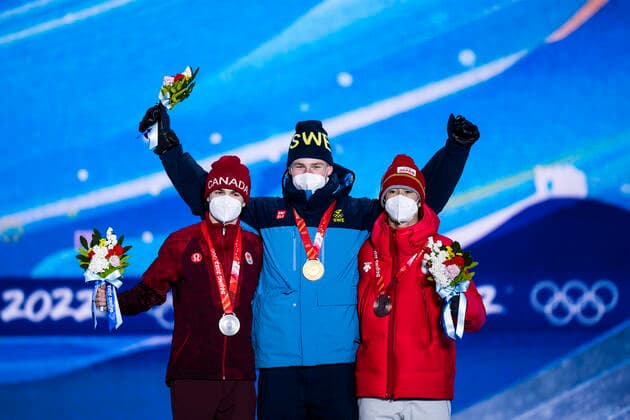 220206 Mikael Kingsbury of Canada, Walter Wallberg of Sweden and Ikuma Horishima of Japan celebrate at the medal ceremony for men s moguls during day 2 of the 2022 Winter Olympics on February 6, 2022 in Zhangjiakou. Photo: Joel Marklund BILDBYRAN kod JM JM0272 bbeng Olympic Games, Olympische Spiele, Olympia, OS olympics winter olympics os ol olympiska spel vinter-os olympiske leker peking peking 2022 beijing 2022 beijing 2022 olympic games beijing 2022 winter olympic games peking-os beijing-ol vinter-ol medaljceremoni medaljeseremoni medal ceremony sverige jubel guld Copyright: JOELxMARKLUND BB220206JM070