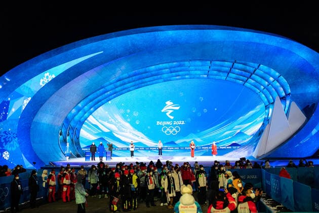 OLYMPICS - Winter Olympic Games, Olympische Spiele, Olympia, OS Beijing 2022 ZHANGJIAKOU,CHINA,06.FEB.22 - OLYMPICS, NORDIC SKIING, CROSS COUNTRY SKIING - Winter Olympic Games Beijing 2022, skiathlon, ladies, award ceremony. Image shows the rejoicing of Natalia Nepryaeva (RUS), Therese Johaug (NOR) and Teresa Stadlober (AUT).  GEPAxpictures xMaticxKlansek