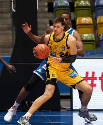 06.02.2022, xsltx, Basketball BBL Bundesliga, Frankfurt Skyliners - MHP Riesen Ludwigsburg emspor, v.l. Ethan Happ - C (MHP Riesen Ludwigsburg) (DFL DFB REGULATIONS PROHIBIT ANY USE OF PHOTOGRAPHS as IMAGE SEQUENCES and or QUASI-VIDEO) Frankfurt am Main