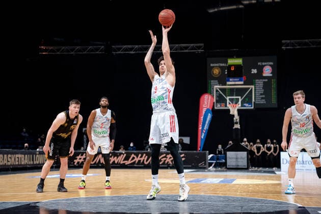 Joshua Obiesie (Nr. 9 FC Bayern Muenchen Basketball) Basketball Loewen Braunschweig - FC Bayern Muenchen Basketball Basketball Loewen Braunschweig - FC Bayern Muenchen Basketball, Basketball, BBL, Saison 2020 2021, 06.02.2022 Braunschweig Copyright: xEibner-Pressefoto DanielxReineltx EP_DRT