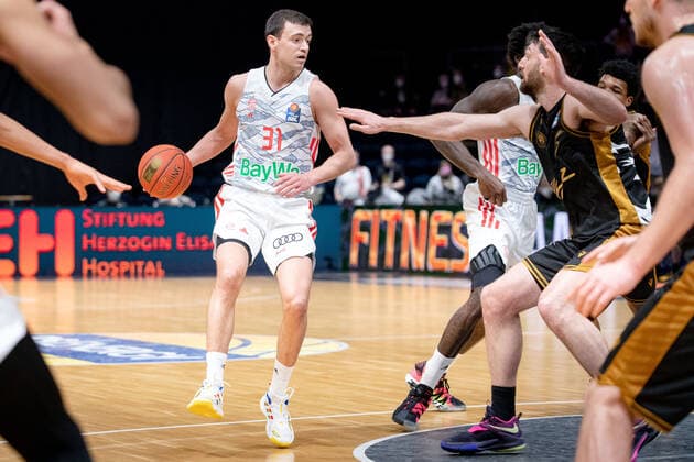 Zan Mark Sisko (Nr. 31 FC Bayern Muenchen Basketball) Basketball Loewen Braunschweig - FC Bayern Muenchen Basketball Basketball Loewen Braunschweig - FC Bayern Muenchen Basketball, Basketball, BBL, Saison 2020 2021, 06.02.2022 Braunschweig Copyright: xEibner-Pressefoto DanielxReineltx EP_DRT