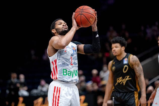 Djordje Adzic (Trainerassistent FC Bayern Muenchen Basketball) Basketball Loewen Braunschweig - FC Bayern Muenchen Basketball Basketball Loewen Braunschweig - FC Bayern Muenchen Basketball, Basketball, BBL, Saison 2020 2021, 06.02.2022 Braunschweig Copyright: xEibner-Pressefoto DanielxReineltx EP_DRT