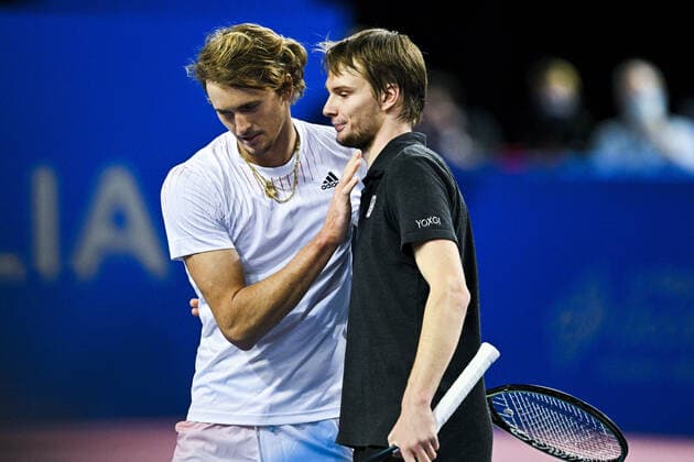 Alexander Bublik (Kaz) et Alexander Zverev (Ger) TENNIS : Open Sud de France 2022 Finale simple messieurs - Montpellier - 06 02 2022 JBAutissier Panoramic 