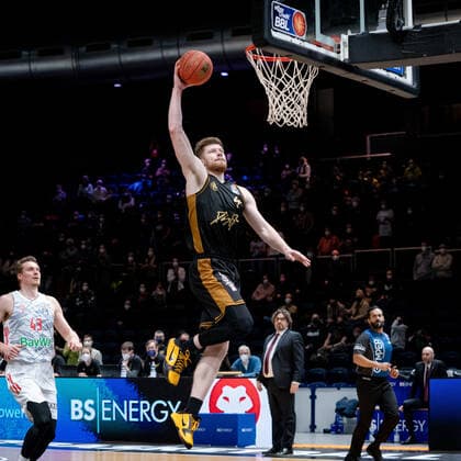 Luc van Slooten (Nr. 4 Basketball Loewen Braunschweig) Basketball Loewen Braunschweig - FC Bayern Muenchen Basketball Basketball Loewen Braunschweig - FC Bayern Muenchen Basketball, Basketball, BBL, Saison 2020 2021, 06.02.2022 Braunschweig Copyright: xEibner-Pressefoto DanielxReineltx EP_DRT