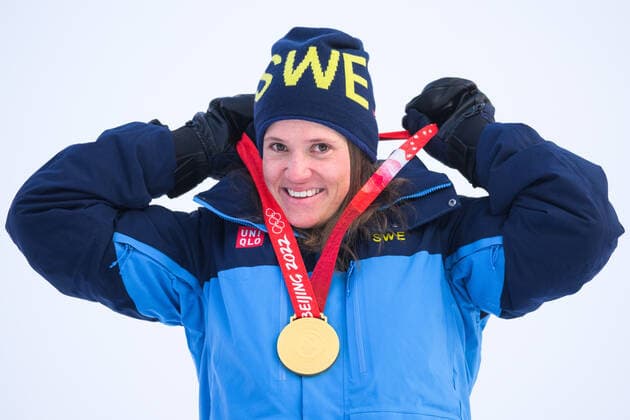 220207 Sara Hector of Sweden celebrating with gold medal during the medal ceremony after women?s alpine skiing giant slalom during day 3 of the 2022 Winter Olympics on February 7, 2022 in Yanqing. Photo: Maxim Thore BILDBYRAN kod MT MT0307 alpint alpine Olympic Games, Olympische Spiele, Olympia, OS olympics winter olympics os ol olympiska spel vinter-os olympiske leker peking peking 2022 beijing 2022 beijing 2022 olympic games beijing 2022 winter olympic games peking-os beijing-ol vinter-ol 3 bbeng storslalom dag 3 dam celebration jubel Copyright: MAXIMxTHORE BB220207MT144