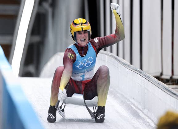 OLYMPICS - Winter Olympic Games, Olympische Spiele, Olympia, OS Beijing 2022 YANQING,CHINA,08.FEB.22 - OLYMPICS, LUGE - Winter Olympic Games Beijing 2022, singles, ladies. Image shows the rejoicing of Natalie Geisenberger (GER).  GEPAxpictures xHaraldxSteiner