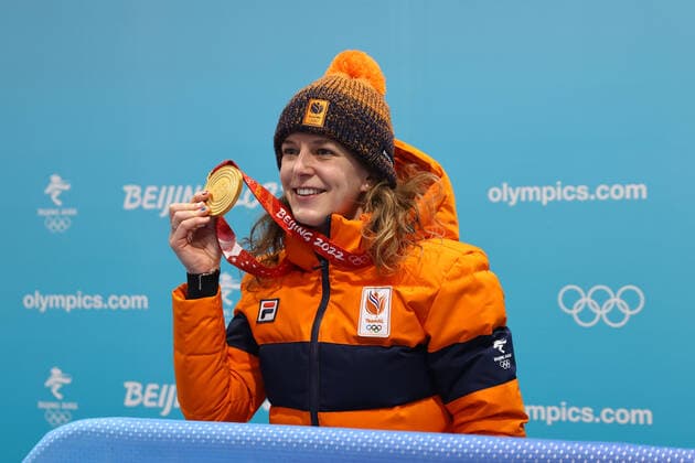 Ireen Wust (NED), FEBRUARY 8, 2022 - Speed skating, Eisschnelllauf : Women s 1500m Medal Ceremony during the Beijing 2022 Olympic Winter games, Winterspiele,Spiele, Summer games at Beijing Medal Plaza in Beijing, China.  (180189853)