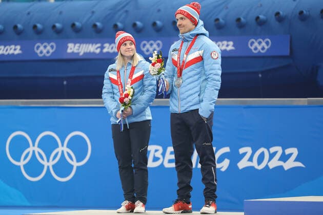 February 8, 2022, Beijing, Hebei, China: KRISTIN SKASLIEN and MAGNUS NEDREGOTTEN of Norway win the Mixed Doubles Gold Medal at the National Aquatics Centre on February 8th 2022 in Beijing, China BEIJING 2022: DAY 4: CURLING  - ZUMAc179 20220208_zep_c179_080 Copyright: xMickaelxChavetx