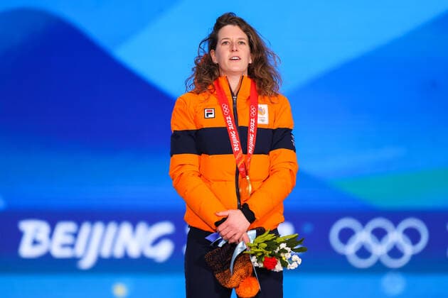 BEIJING, CHINA - FEBRUARY 08: Gold medallist Ireen Wust of Team Netherlands poses with her medal during the Women s 1500m medal ceremony on Day 4 of the Beijing 2022 Winter Olympic Games, Olympische Spiele, Olympia, OS at Beijing Medal Plaza on February 8, 2022 in Beijing, China.  Copyright: xVCGx CFP111368323127 