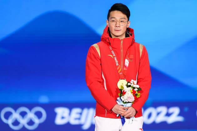 BEIJING, CHINA - FEBRUARY 08: Gold medallist Ziwei Ren of Team China poses with his medal during the Men s 1000m Speed skating, Eisschnelllauf medal ceremony on Day 4 of the Beijing 2022 Winter Olympic Games, Olympische Spiele, Olympia, OS at Beijing Medal Plaza on February 8, 2022 in Beijing, China.  Copyright: xVCGx CFP111368316270 
