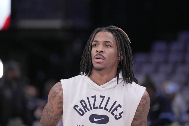 Memphis Grizzlies Ja Morant warms up before a game against the L.A. Clippers at FedEx Forum in Memphis, Tennessee, USA, 8, February, 2022. (Karen Pulfer Focht EFE) Clippera at Memphis Grizzlies Basketball !ACHTUNG: NUR REDAKTIONELLE NUTZUNG!  Copyright: xKARENxPULFERxFOCHTx AME4539 20220209-aab594ccfe63897a7ffa79f82647979eac092381