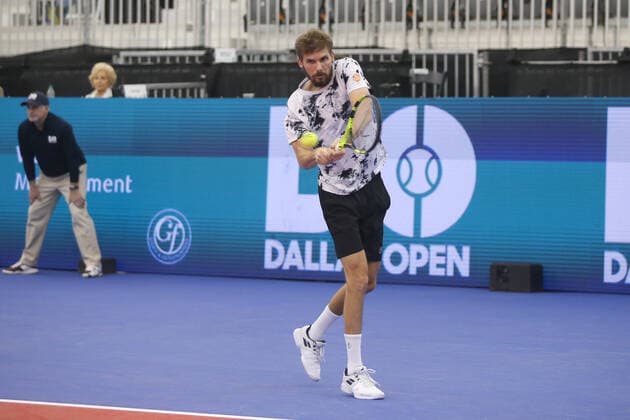 DALLAS, TX - FEBRUARY 08: Oscar Otte (GER) hits a backhand during the Dallas Open on February 8, 2022 at the Styslinger Altec Tennis Complex in Dallas, TX. (Photo by George Walker Icon Sportswire) TENNIS: FEB 08 Dallas Open Icon22020834