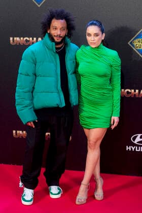Marcelo Alves mit Ehefrau Clarice Alves bei der Premiere des Kinofilms Uncharted im El Hormiguero. Madrid, 08.02.2022